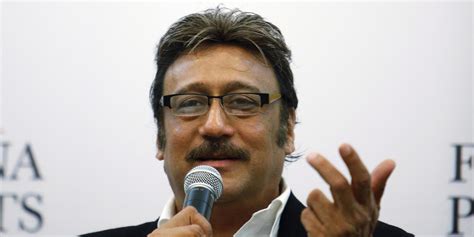 Jackie Shroff Family Photos, Father, Wife, Son, Daughter, Age, Height, Bio