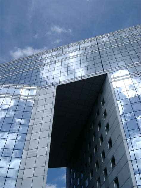 Free Stock Photo 235-reflections in a modern glass building | freeimageslive