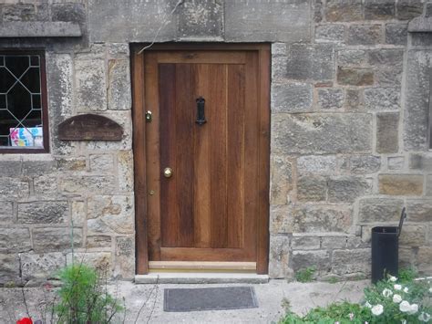 Cottage door made from a 100 year old tree - Meakins Heritage