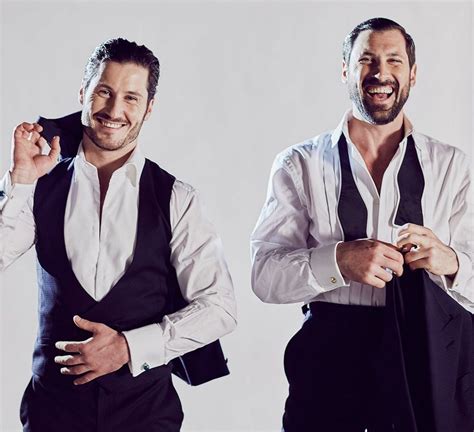 ‘Dancing With the Stars’ Chmerkovskiy brothers offer dance class to lift Medical City workers ...