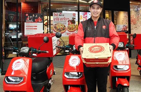 DELIVERY or TAKE-AWAY – Pizza Hut