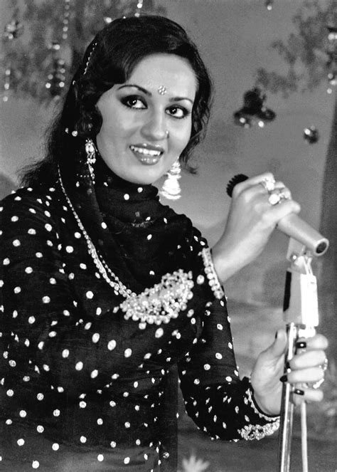 Film History Pics on Twitter: "“ sheesha ho yaa dil ho ..” REENA ROY : born on this day ...