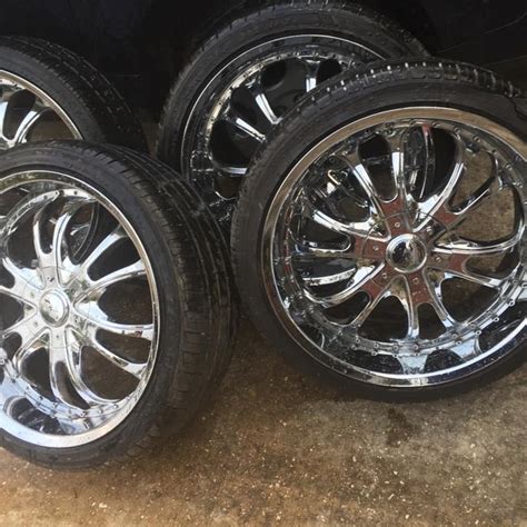 22 inch rims 5 lug universal for sale in Houston, TX - 5miles: Buy and Sell