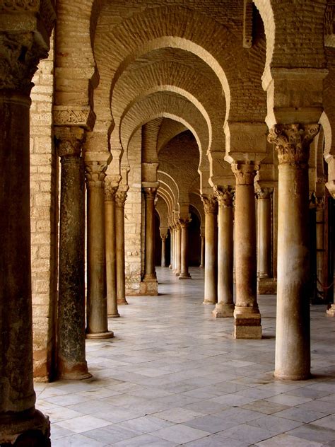 File:Ancient Roman columns in the Great Mosque of Kairouan.jpg ...