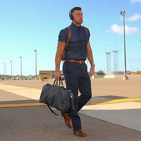 Travis Kelce | Travis kelce, Well dressed men, Fine men