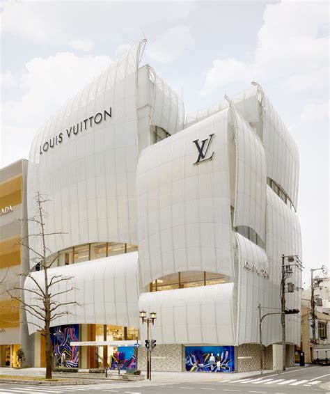 LOUIS VUITTON Maison Osaka Midosuji / Jun Aoki & Associates | ArchDaily