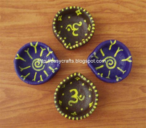 Easy Crafts - Explore your creativity: Painted diyas / Agal vilakku