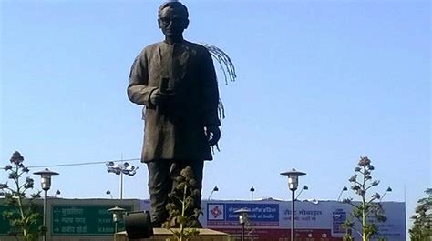 Modi unveils tallest Deendayal Upadhyaya statue - The Samikhsya