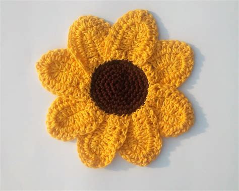 Crochet Sunflower Washcloth / Potholder Pattern - OkieGirlBling'n'Things