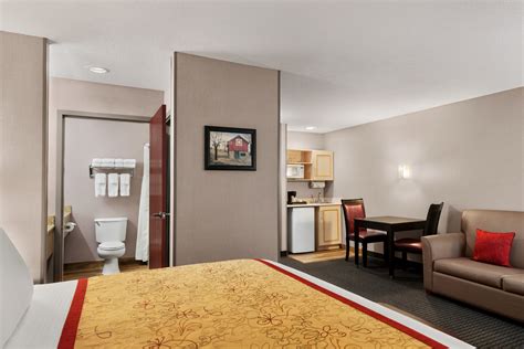 Hawthorn Suites by Wyndham Lancaster | Lancaster, PA Hotels