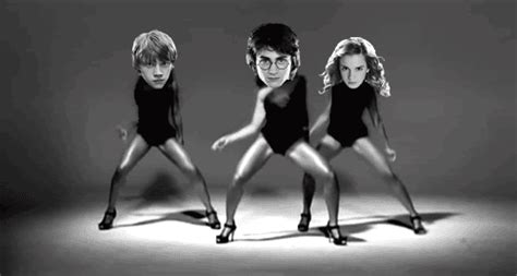 Harry Potter Dancing - Harry Potter Photo (23878789) - Fanpop