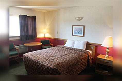 Book Current River Inn | Doniphan, MO | Rocky River Resort