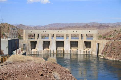 USA, CA, AZ: Parker Dam and Power Plant Stock Image - Image of landmark, energy: 26716483