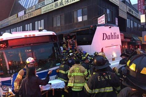 New York crash: Three killed in horror smash between two buses in Queens | London Evening ...