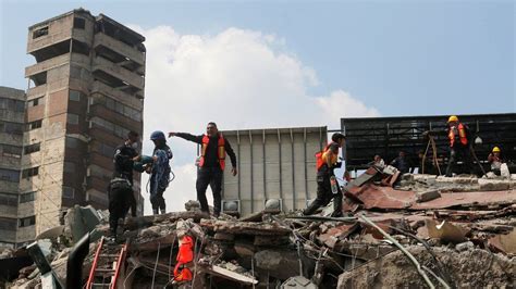 Mexico earthquake: Why did only some buildings collapse? - BBC News