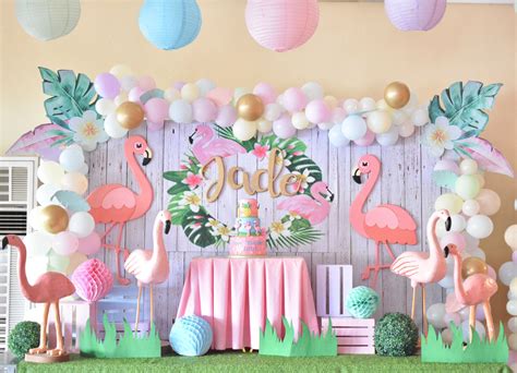 Pastel Flamingo themed stage design Flamingo Birthday Theme, Flamingo ...