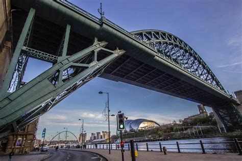 Newcastle Quayside walking tour - One Hour Tour Harga Promo Terbaru 2023