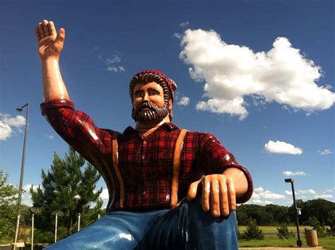 Paul Bunyan Statue