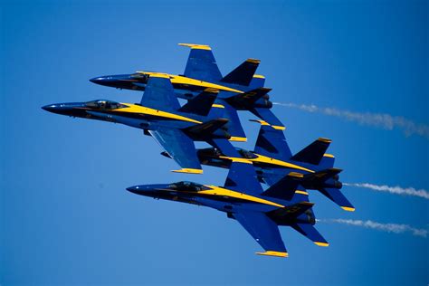 Blue Angels | The Navy Blue Angels perform in close proximit… | Flickr