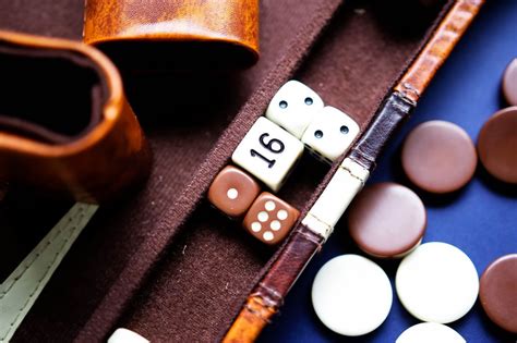 Backgammon board game - Creative Commons Bilder