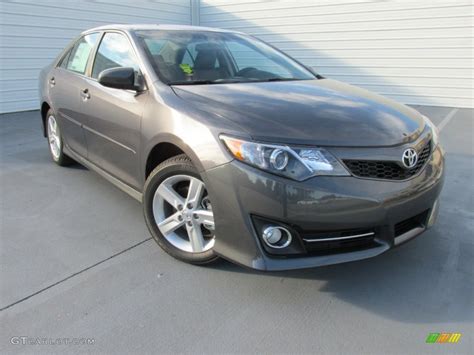 2014 Magnetic Gray Metallic Toyota Camry SE #97645720 | GTCarLot.com - Car Color Galleries