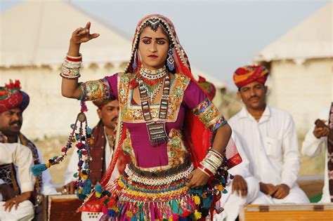 Traditional Dress of Rajasthan: Reflects a Culture that Persisted Since ...