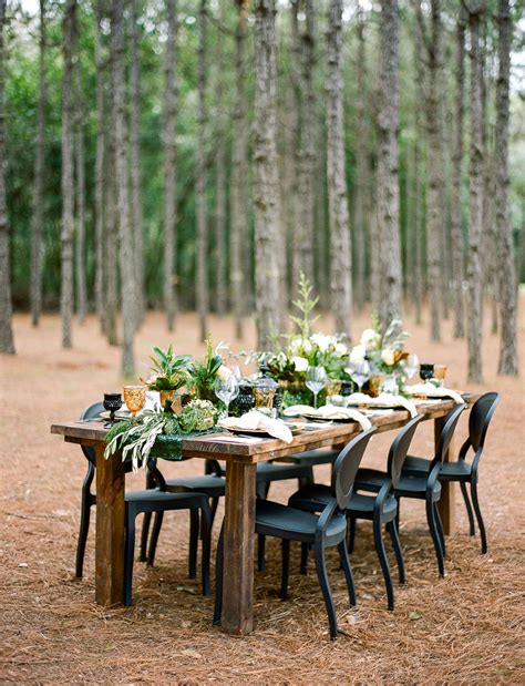 Glamorous Green & Gold Woodland Wedding Inspiration - Chic Vintage Brides : Chic Vintage Brides