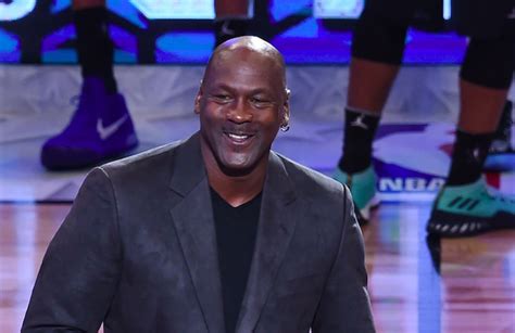 Here's the Thrilling New Trailer for ESPN's Michael Jordan Documentary 'The Last Dance' | Complex