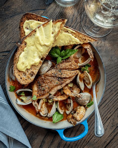 Best Cioppino Seafood Stew Recipe - The Instant Pot Table