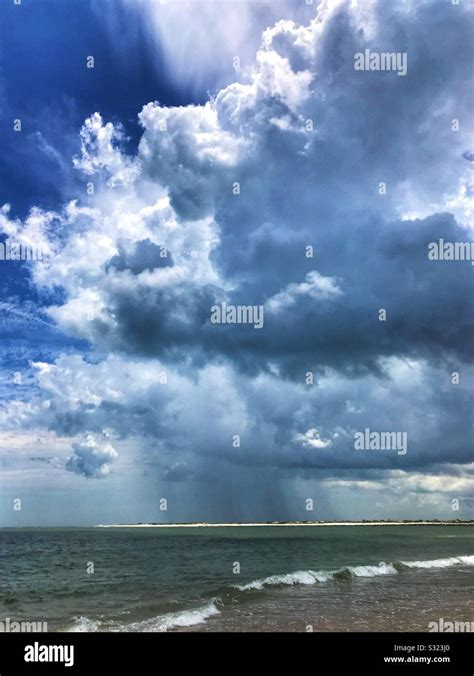 Sun shower over the beach, Vilano Beach, Florida Stock Photo - Alamy