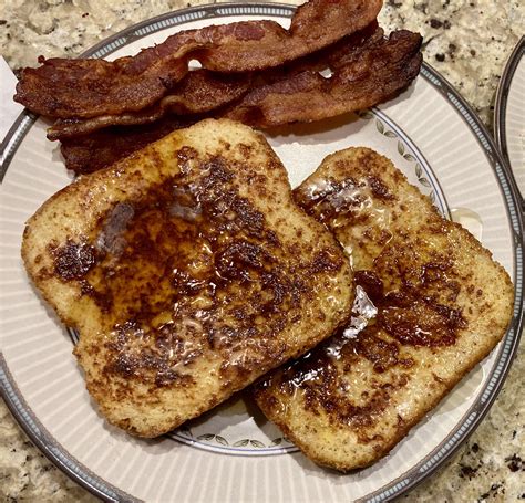 French toast with bacon : r/BreakfastFood