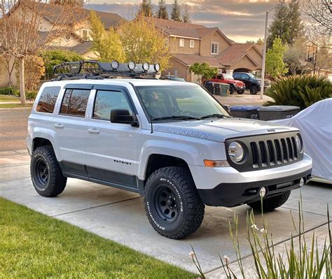 2010 jeep liberty sport tire size - cammy-milliren