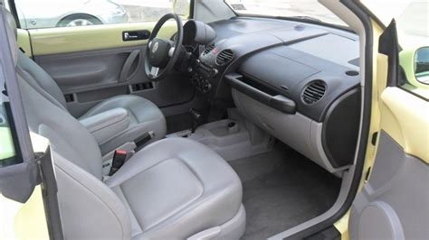 2006 Volkswagen Beetle - Interior Pictures - CarGurus