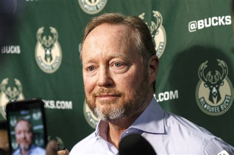 Milwaukee Bucks: Mike Budenholzer deserves Coach of the Year buzz