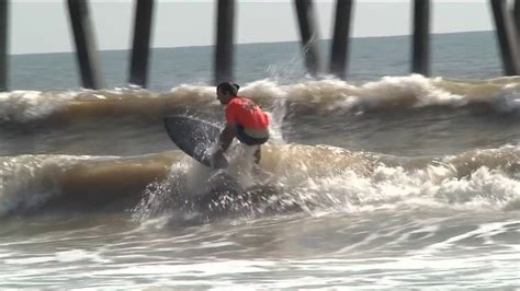 Surfing competition attracts hundreds to Jacksonville Beach - YouTube