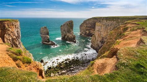 Stack Rocks/St Govan's - Pembrokeshire Coast National Park