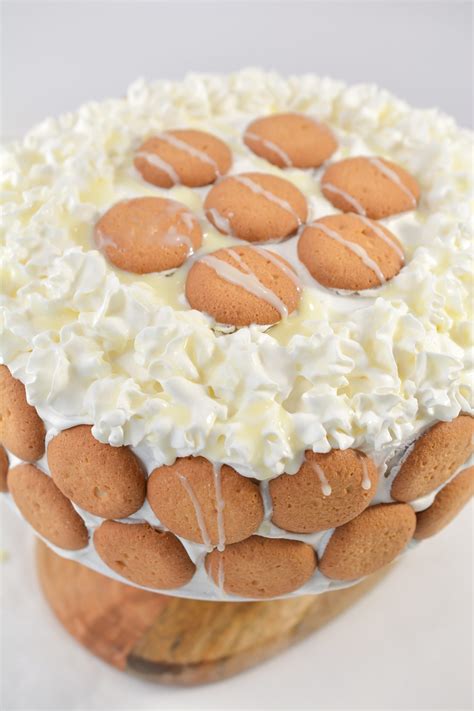 Banana Pudding Cake - Sweet Pea's Kitchen