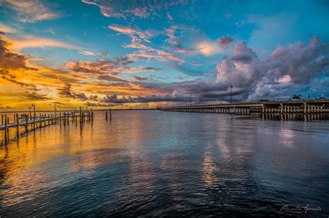 Sunset over Charlotte Harbor (Punta Gorda, FL) [4000x2663] [OC] : r/SkyPorn