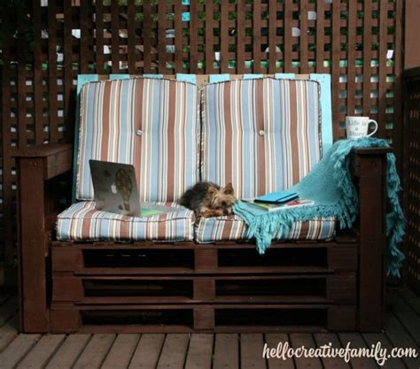 Amazingly Awesome Pallet Projects - PinkWhen