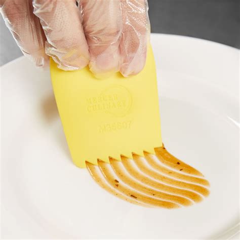 Mercer Culinary M35632 Graduated Saw Tooth Silicone Wedge Plating Tool