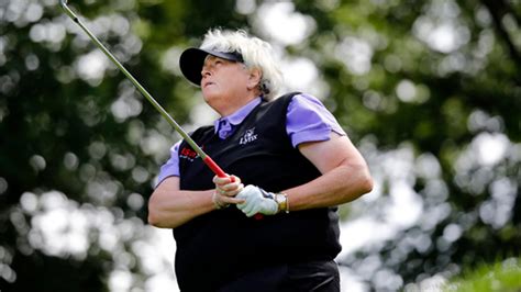 54-year-old Laura Davies shoots 9-under 63 in Founders Cup | FOX Sports