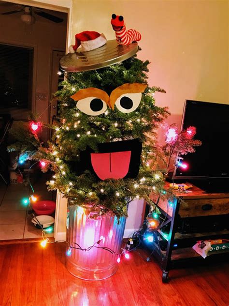 Couple turns ugly Christmas tree into 'Oscarmas'