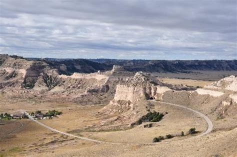 Scotts Bluff National Monument: View from above | Scenic road trip, National monuments, Scotts bluff