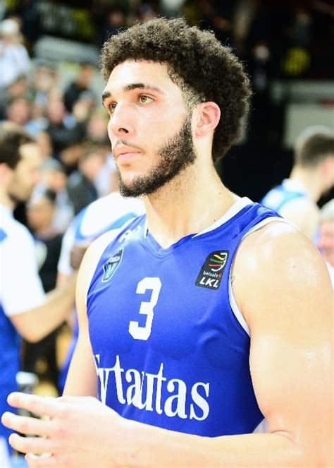 LiAngelo Ball Height, Weight, Age, Girlfriend, Family, Facts, Biography