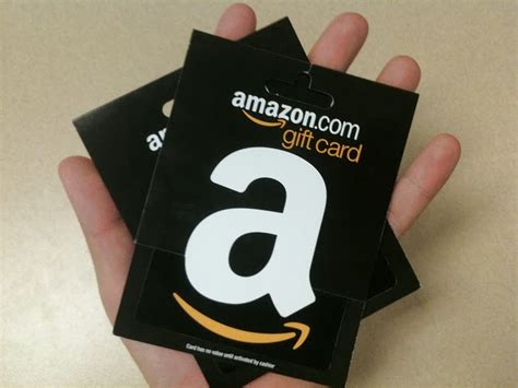 Yuppie Farm Girl: December Giveaway - Win a $400 Amazon Gift Card