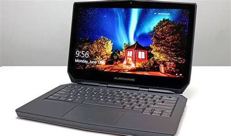 Alienware 13 OLED Laptop Review: 13 Inches Of Gorgeous | HotHardware