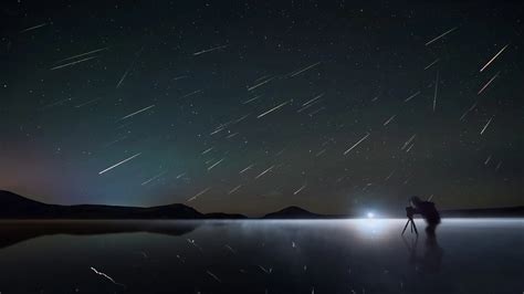 Hujan Meteor Perseid akan Terjadi pada Dini Hari Nanti - Suara Surabaya