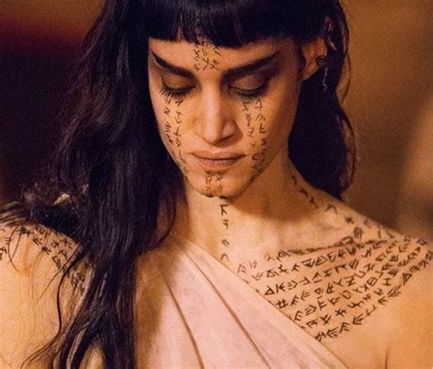 Pin by a.l.s (3*) on Queen ஜ Goddess ஜ Egypt | Movie makeup, Mummy ...