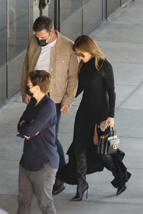 JENNIFER LOPEZ and Ben Affleck Out in West Hollywood 10/03/2021 ...