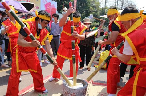 Nghề làm bánh chưng, bánh dày ở Phú Thọ là Di sản văn hóa phi vật thể ...